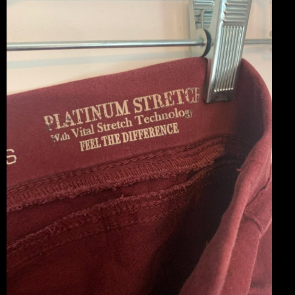 Women's Jeggings - Picture 7 of 8